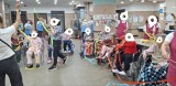 율동과 함께 노래부르기.jpg